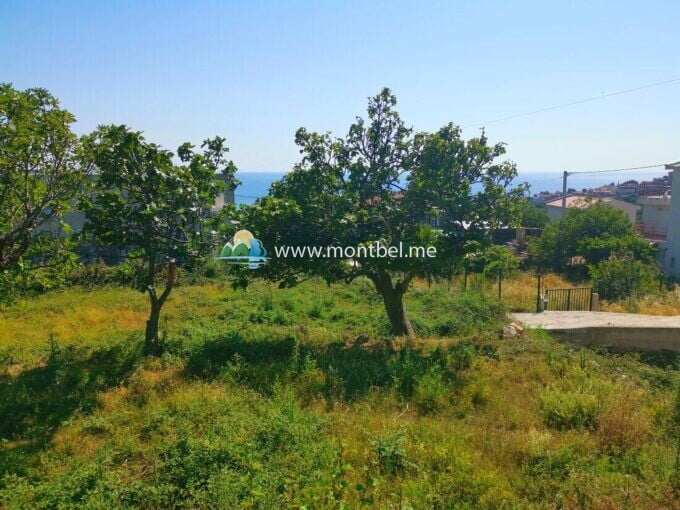 Участок с видом на море в Черногории, в Баре