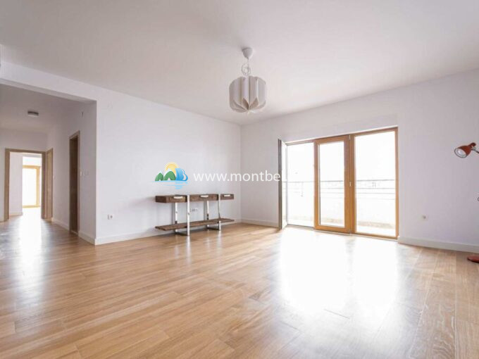 Квартира в центре Пржно, 50 м до моря.