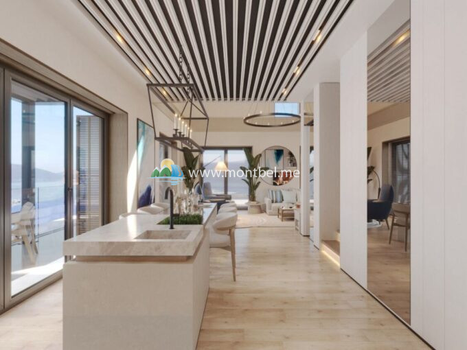 светлая кухня с островом кухней