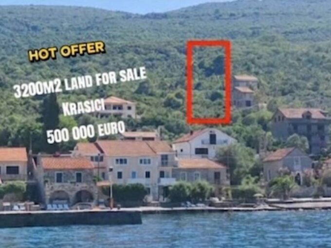 Участок земли на холме у моря